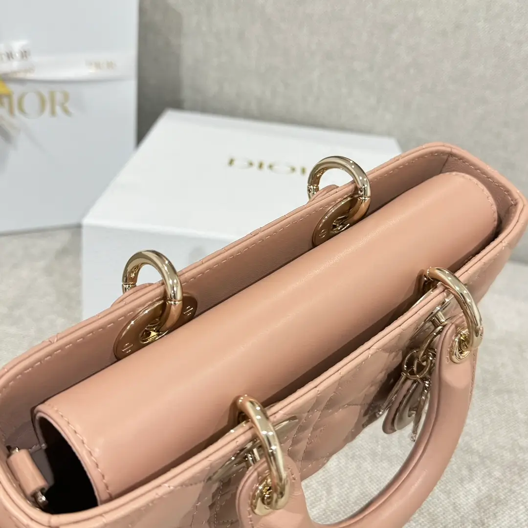 Small Lady D-joy Bag - Image 7