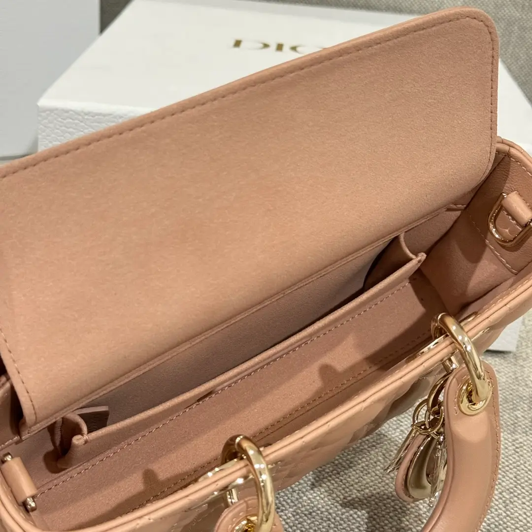 Small Lady D-joy Bag - Image 8