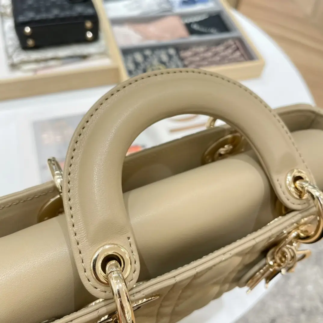 Small Lady D-joy Bag - Image 7