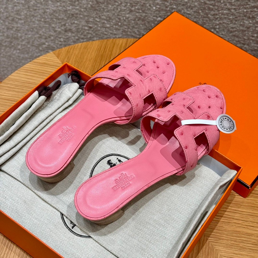 Oasis Sandal